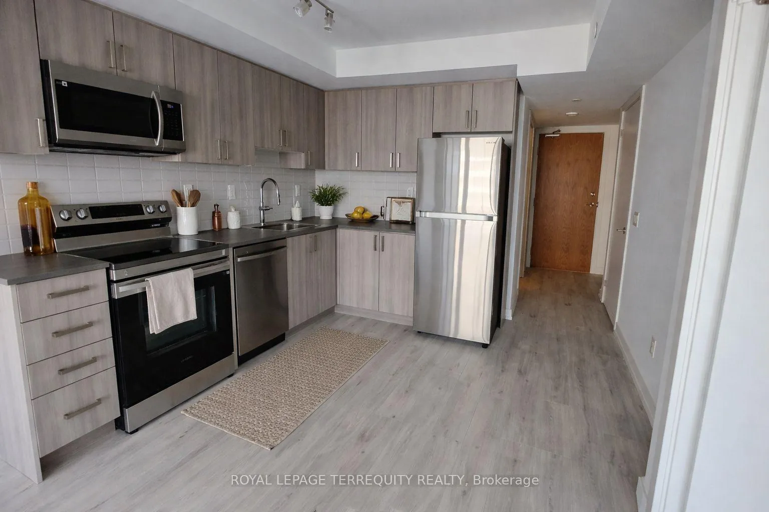 Photo 2 of Unit 2207, 1435 Celebration Drive, Pickering, Bay Ridges — HOMEH