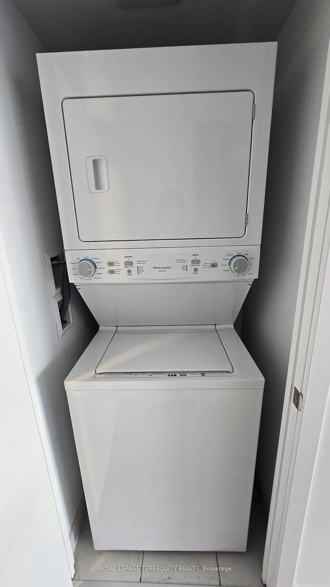 Photo 7 of Unit 2207, 1435 Celebration Drive, Pickering, Bay Ridges — HOMEH
