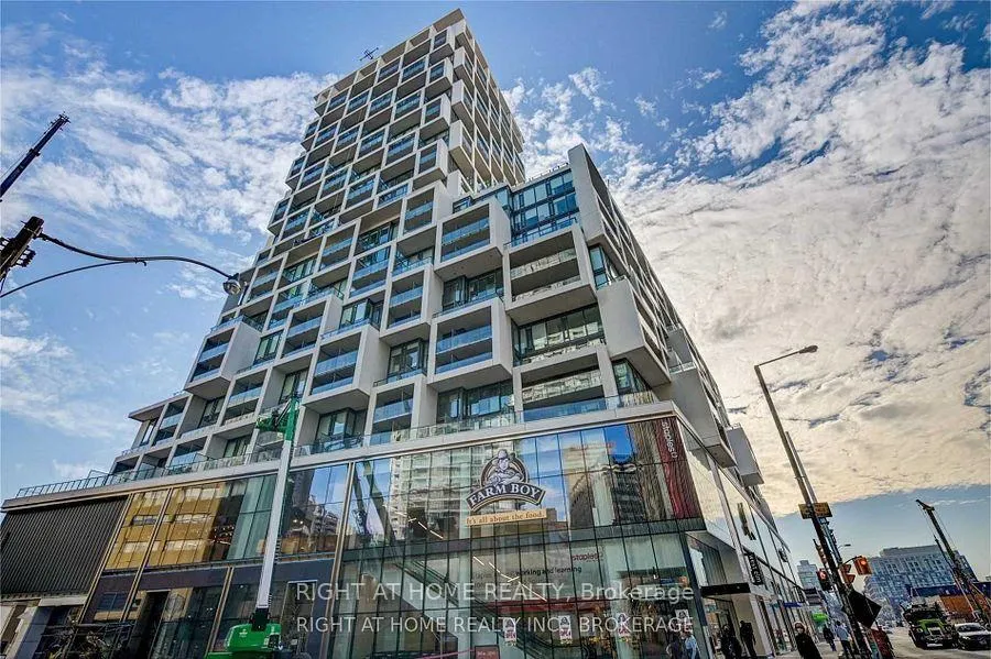 Front of Unit 944, 8 Hillsdale Avenue