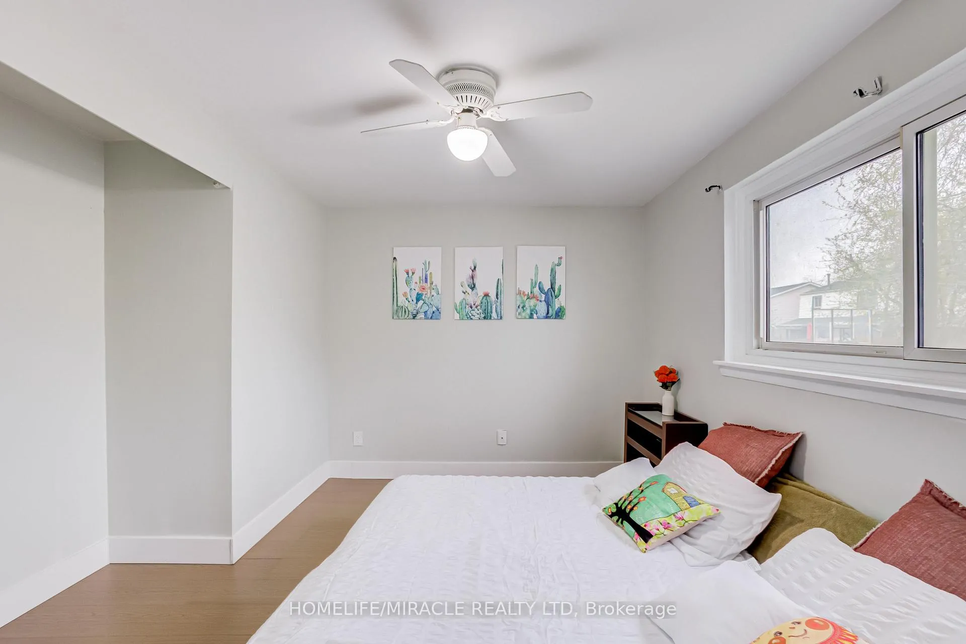 Photo 25 of 122 Ormond Drive, Oshawa, Samac — HOMEH
