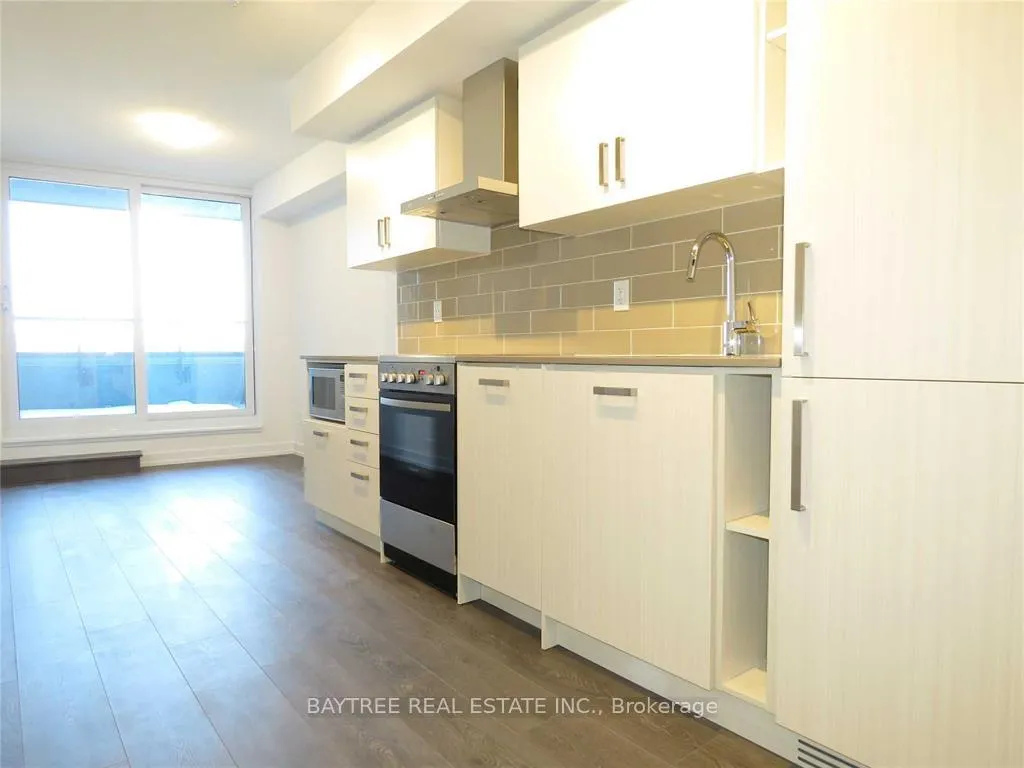 Front of Unit 317, 125 Redpath Avenue