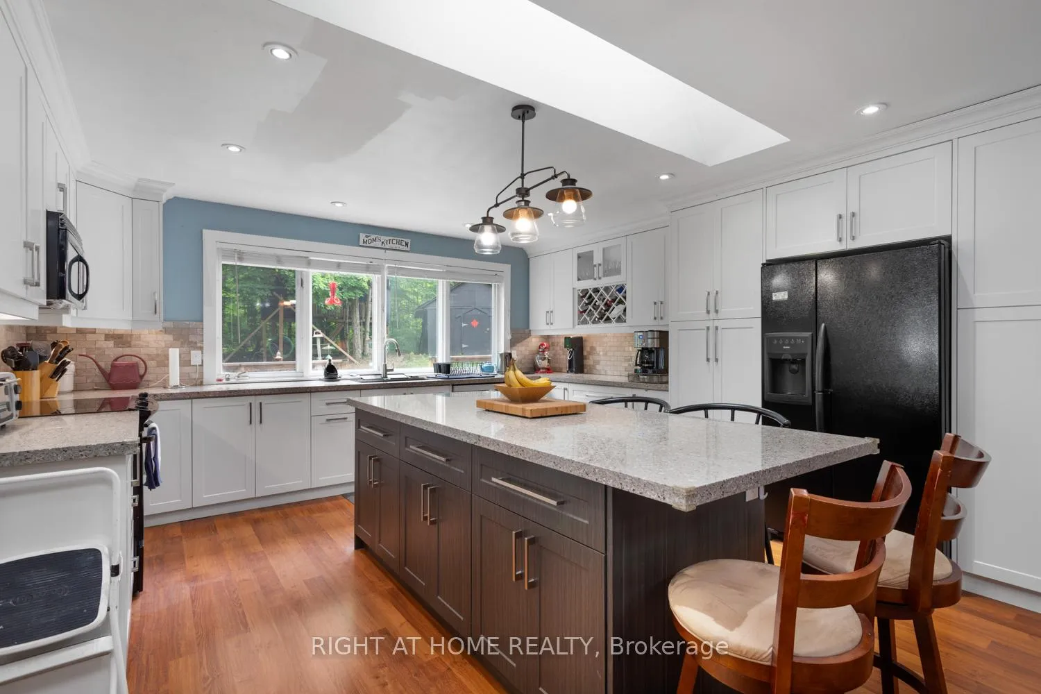 Photo 16 of 96 Suter Drive, Kawartha Lakes, Laxton/Digby/Longford — HOMEH