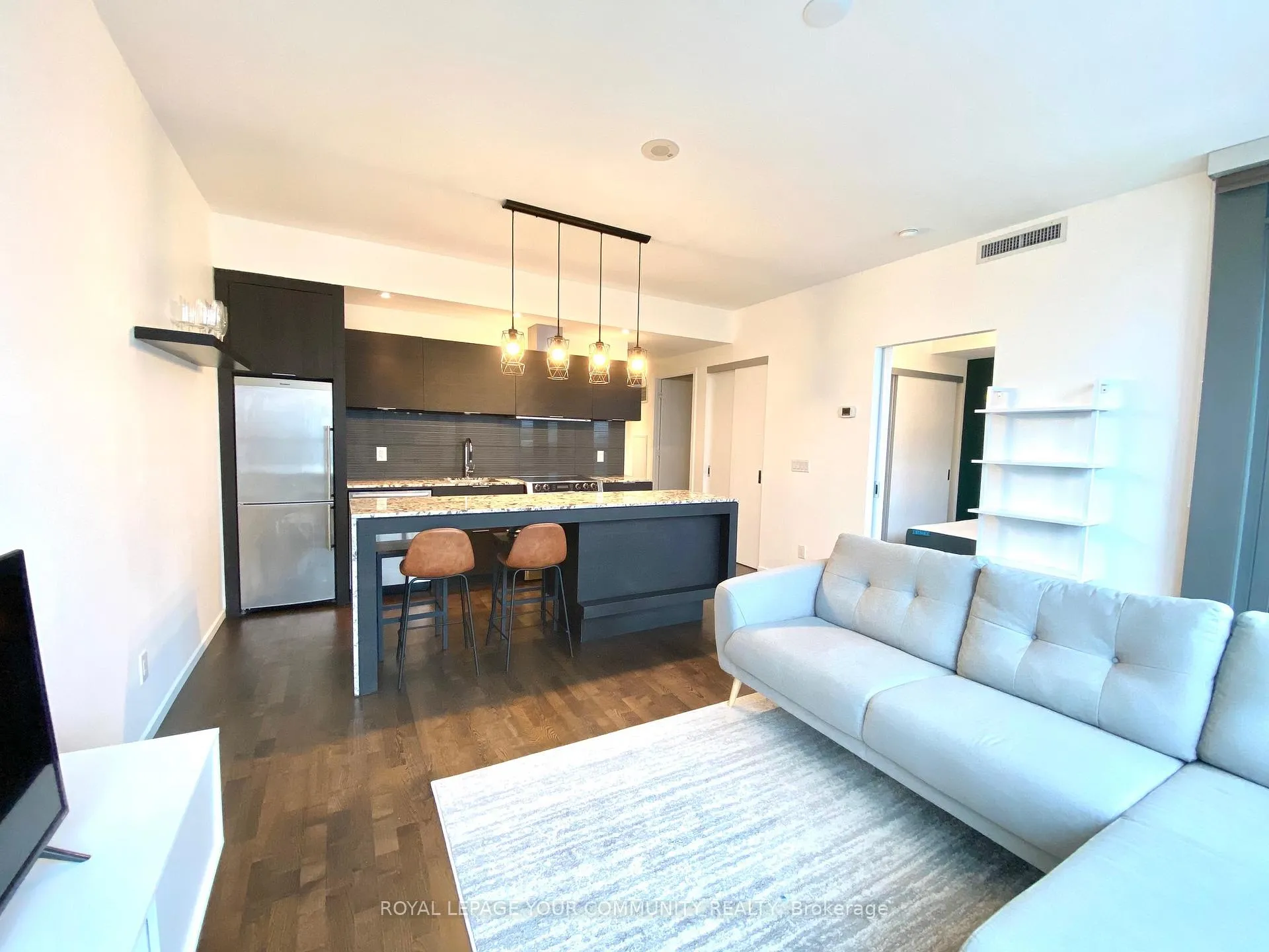 Photo 3 of Unit 1708, 8 Charlotte Street, Toronto, Waterfront Communities — HOMEH