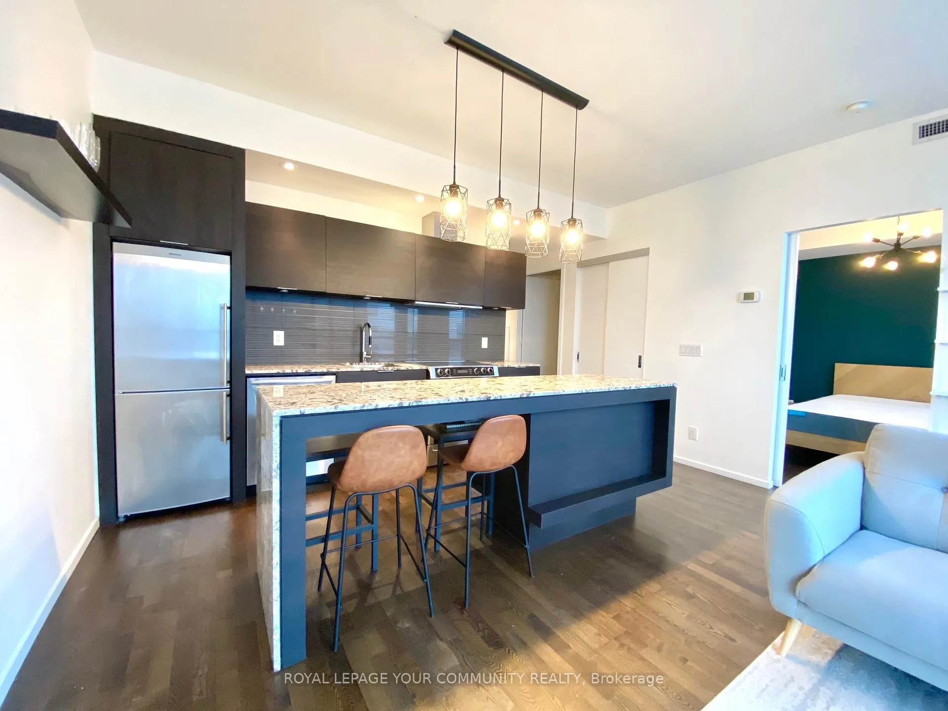 Photo 4 of Unit 1708, 8 Charlotte Street, Toronto, Waterfront Communities — HOMEH