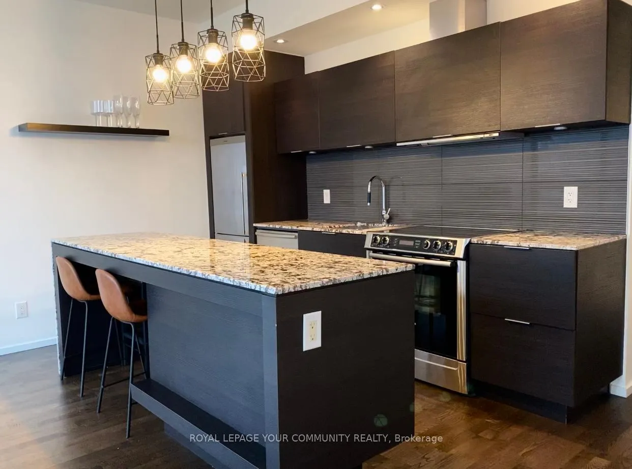 Photo 5 of Unit 1708, 8 Charlotte Street, Toronto, Waterfront Communities — HOMEH