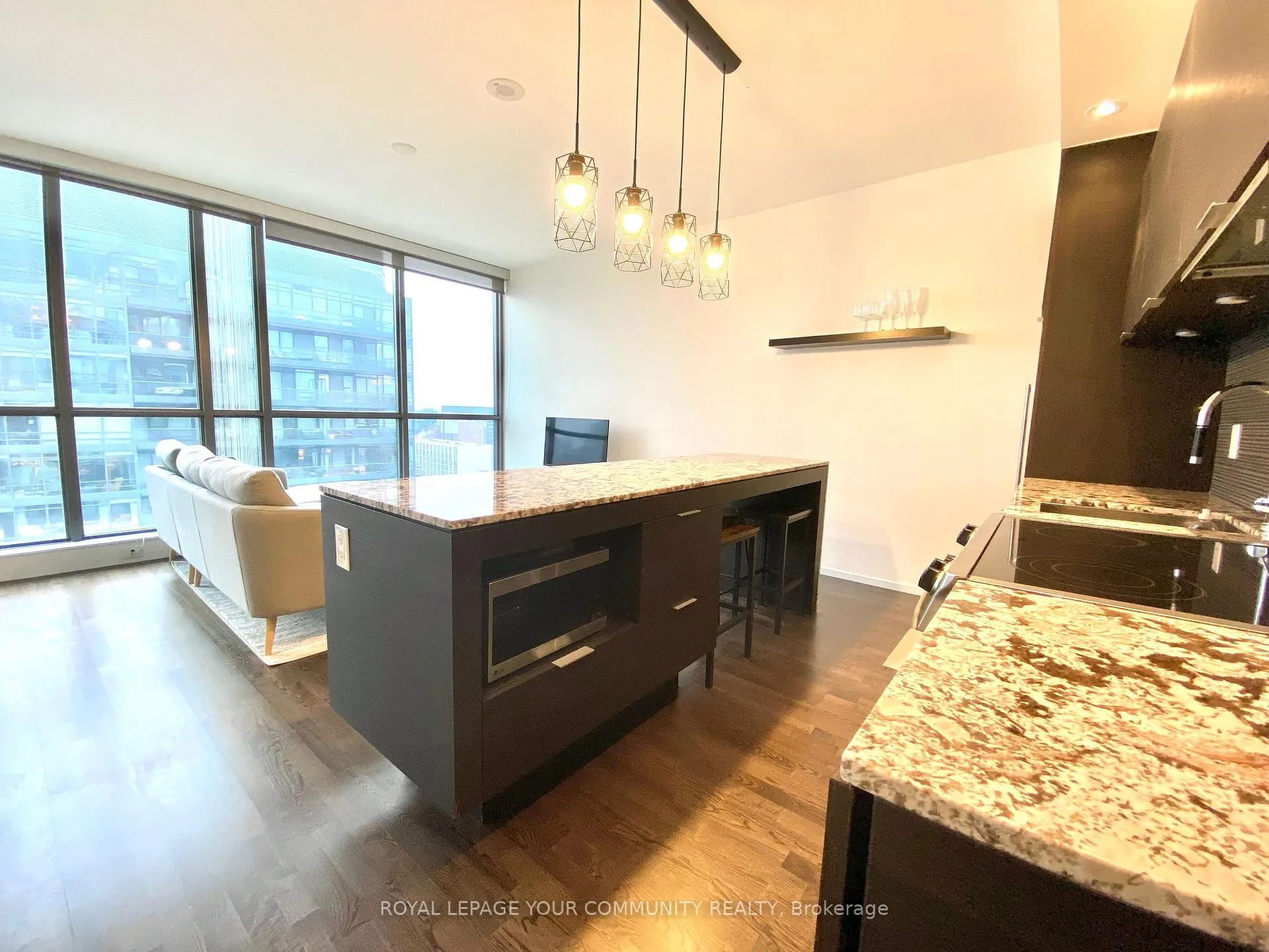 Photo 10 of Unit 1708, 8 Charlotte Street, Toronto, Waterfront Communities — HOMEH