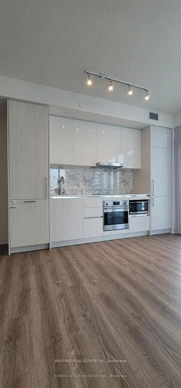 Photo 1 of Unit 4115, 195 Commerce Street, Vaughan, Vaughan Corporate Centre — HOMEH