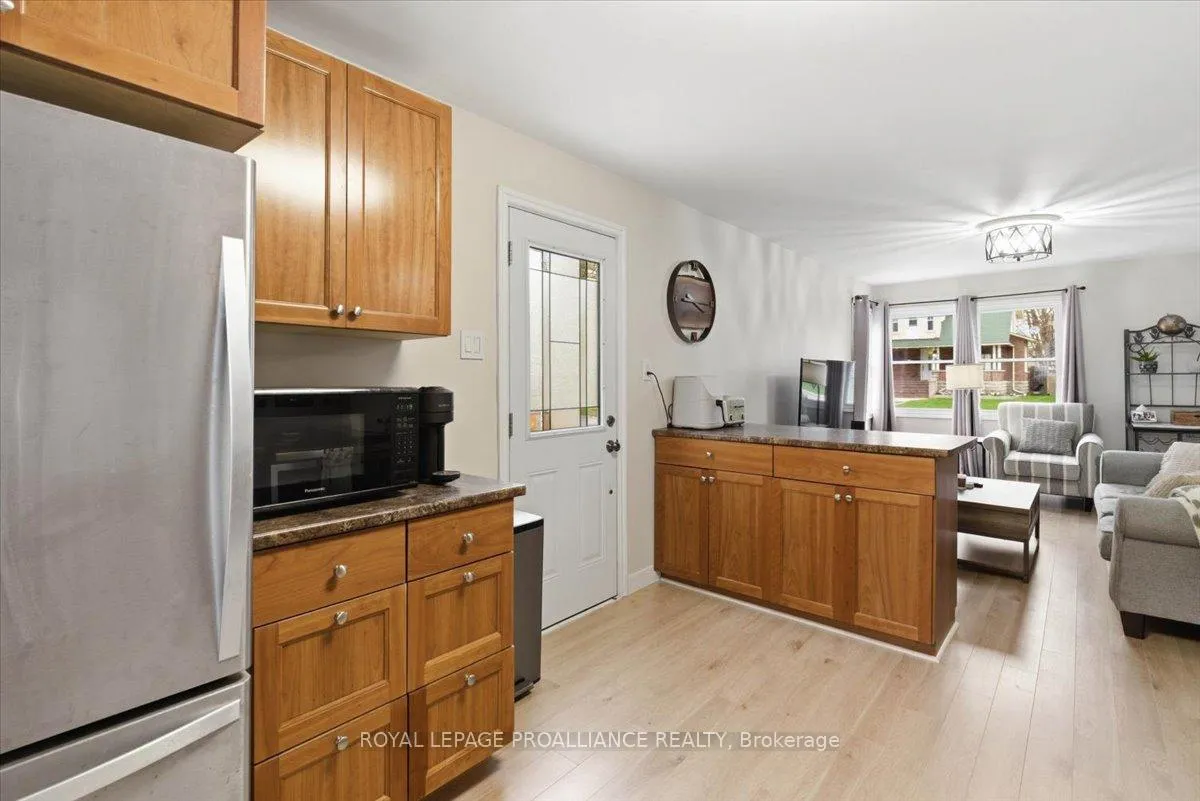 Photo 15 of 63 Princess Street, Quinte West, Trenton Ward — HOMEH