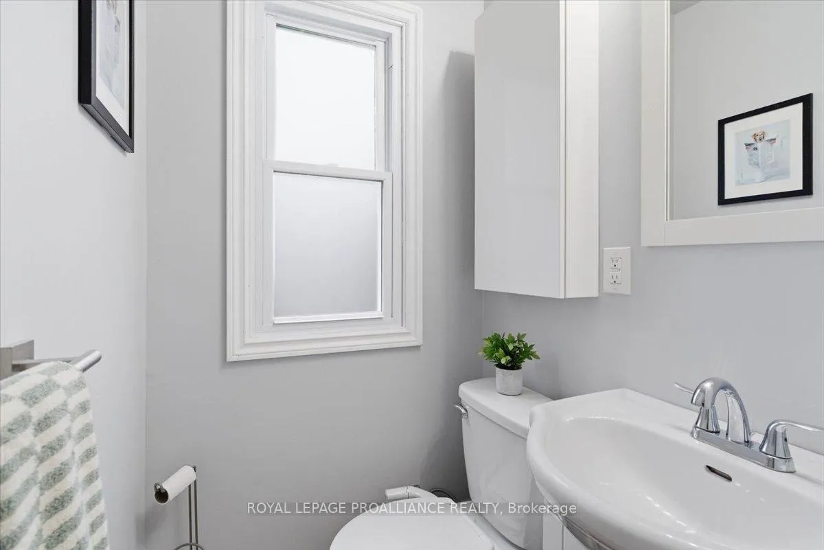 Photo 19 of 63 Princess Street, Quinte West, Trenton Ward — HOMEH