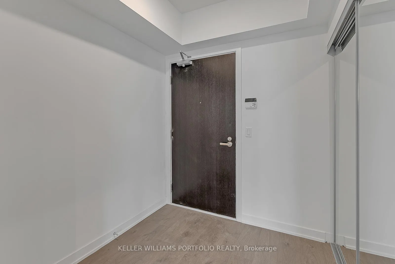 Photo 4 of Unit 5209, 501 Yonge Street, Toronto, Church-Yonge Corridor — HOMEH