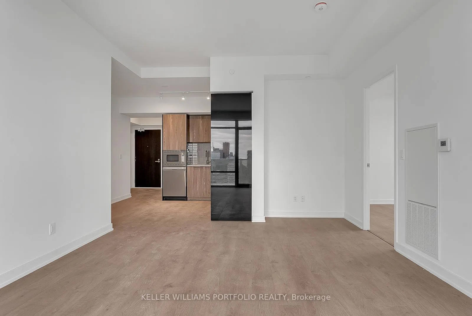Photo 19 of Unit 5209, 501 Yonge Street, Toronto, Church-Yonge Corridor — HOMEH
