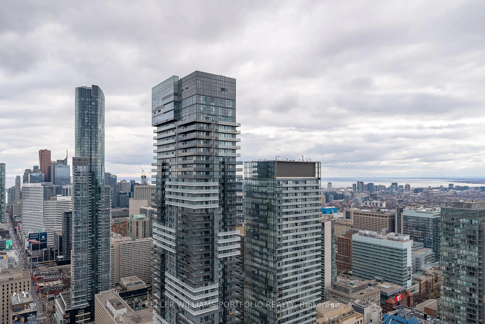 Photo 22 of Unit 5209, 501 Yonge Street, Toronto, Church-Yonge Corridor — HOMEH