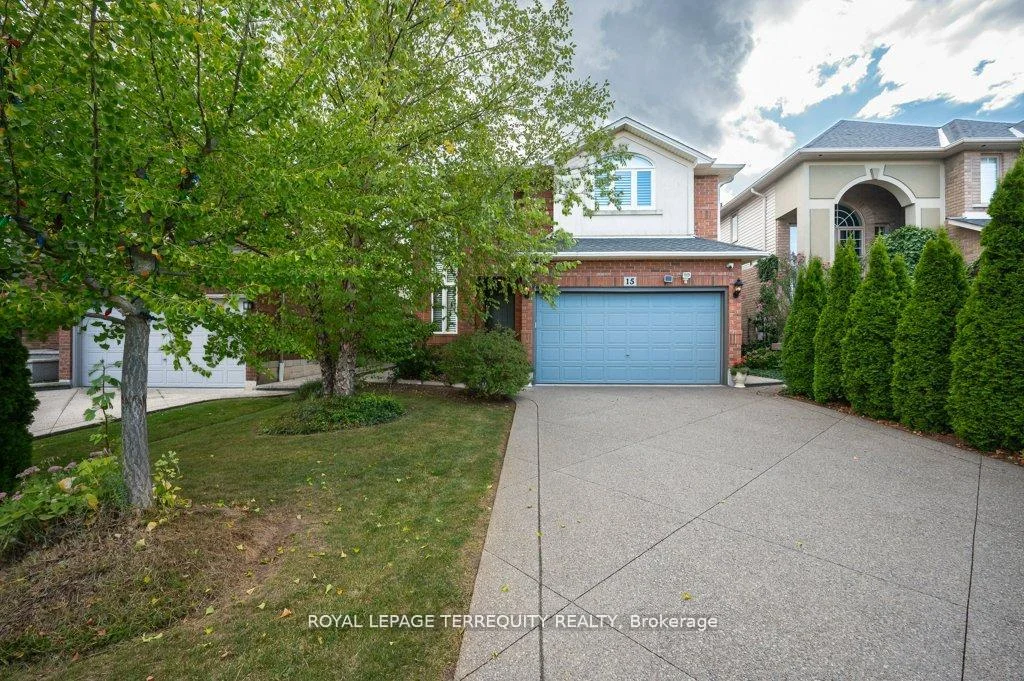 Photo 26 of 15 Armour Crescent, Hamilton, Meadowlands — HOMEH