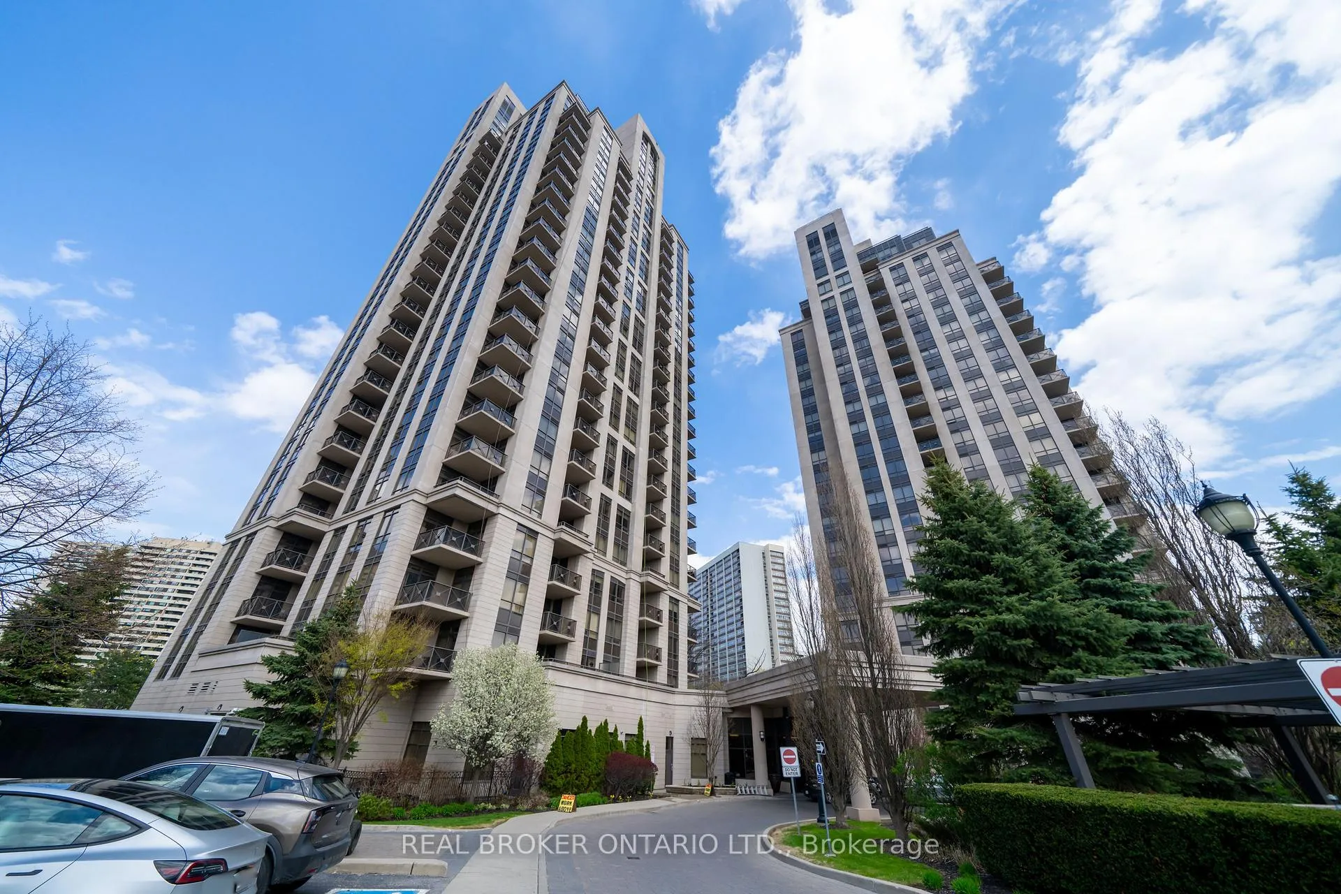 Front of Unit 1208, 133 Wynford Drive