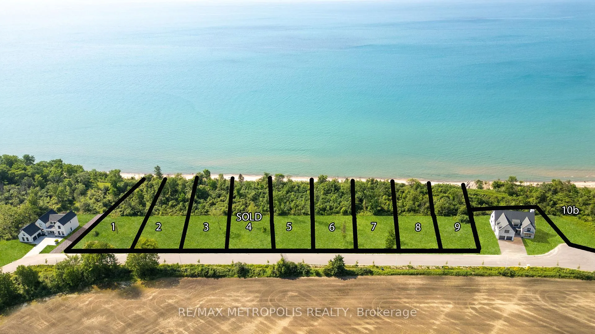 Photo 2 of 7073 Blue Coast Heights, Plympton-Wyoming, Plympton Wyoming — HOMEH