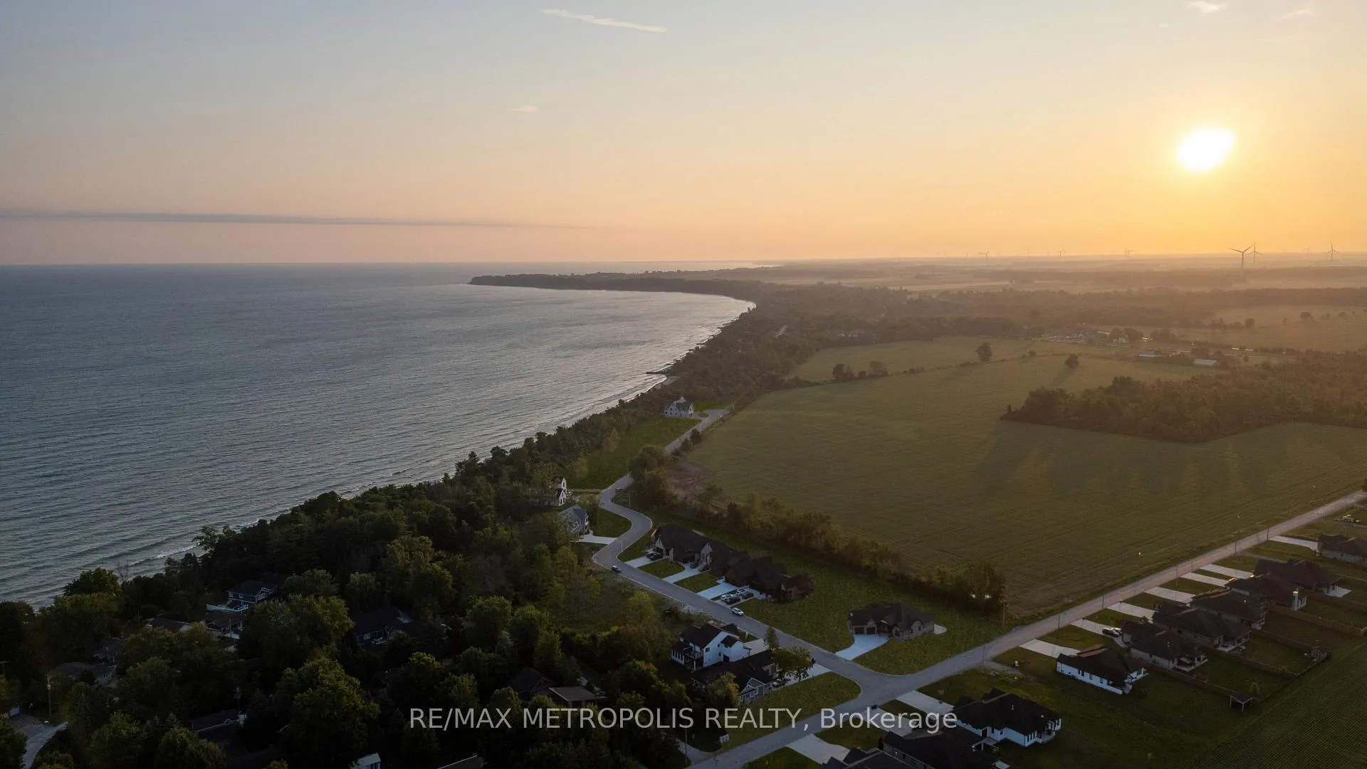 Photo 10 of 7073 Blue Coast Heights, Plympton-Wyoming, Plympton Wyoming — HOMEH