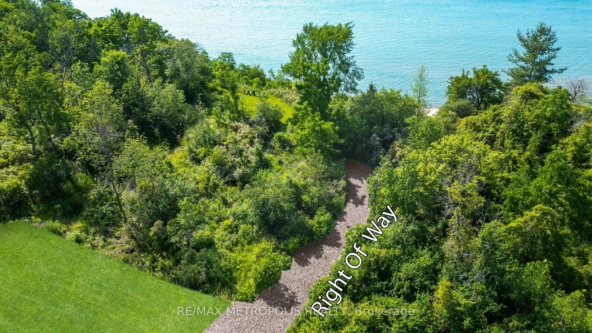 Photo 15 of 7073 Blue Coast Heights, Plympton-Wyoming, Plympton Wyoming — HOMEH