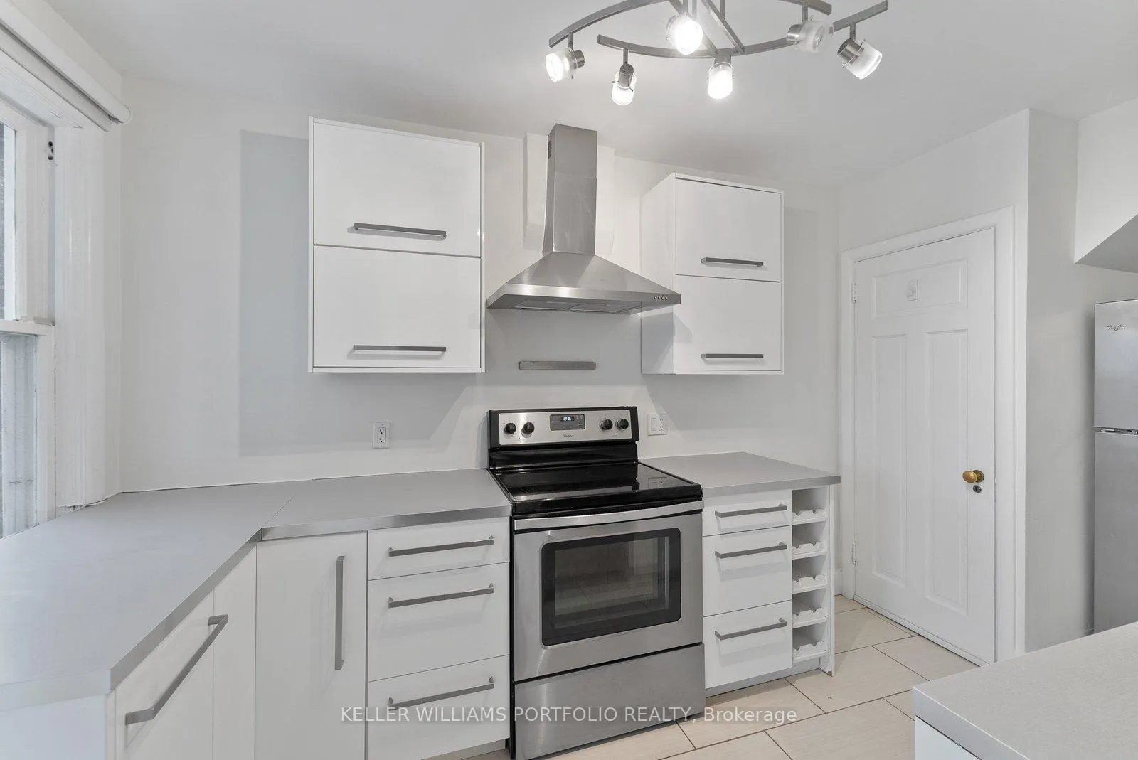 Photo 17 of 145 Glengrove Avenue W, Toronto, Lawrence Park South — HOMEH