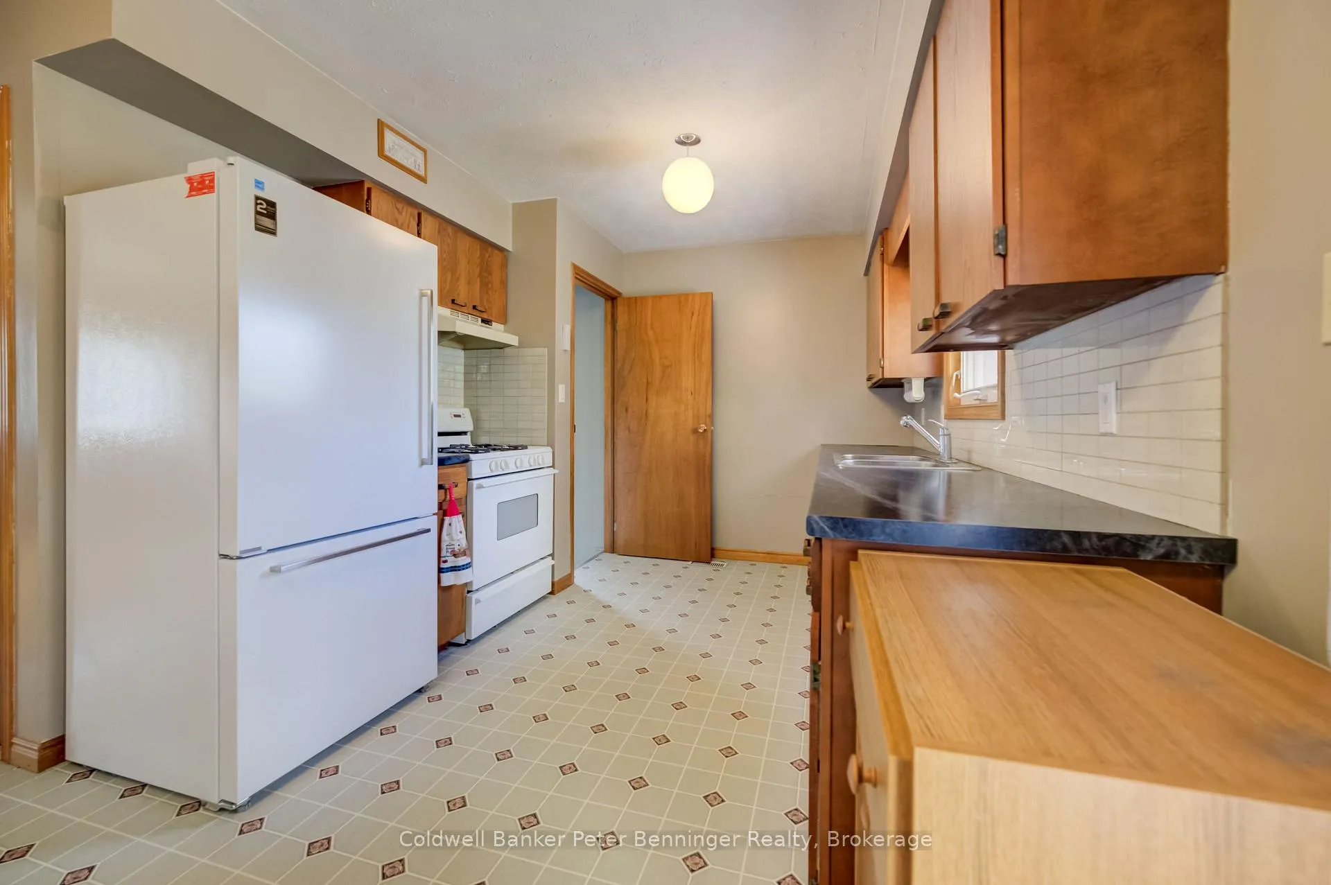 Photo 11 of 106 Orange Street, Brockton — HOMEH