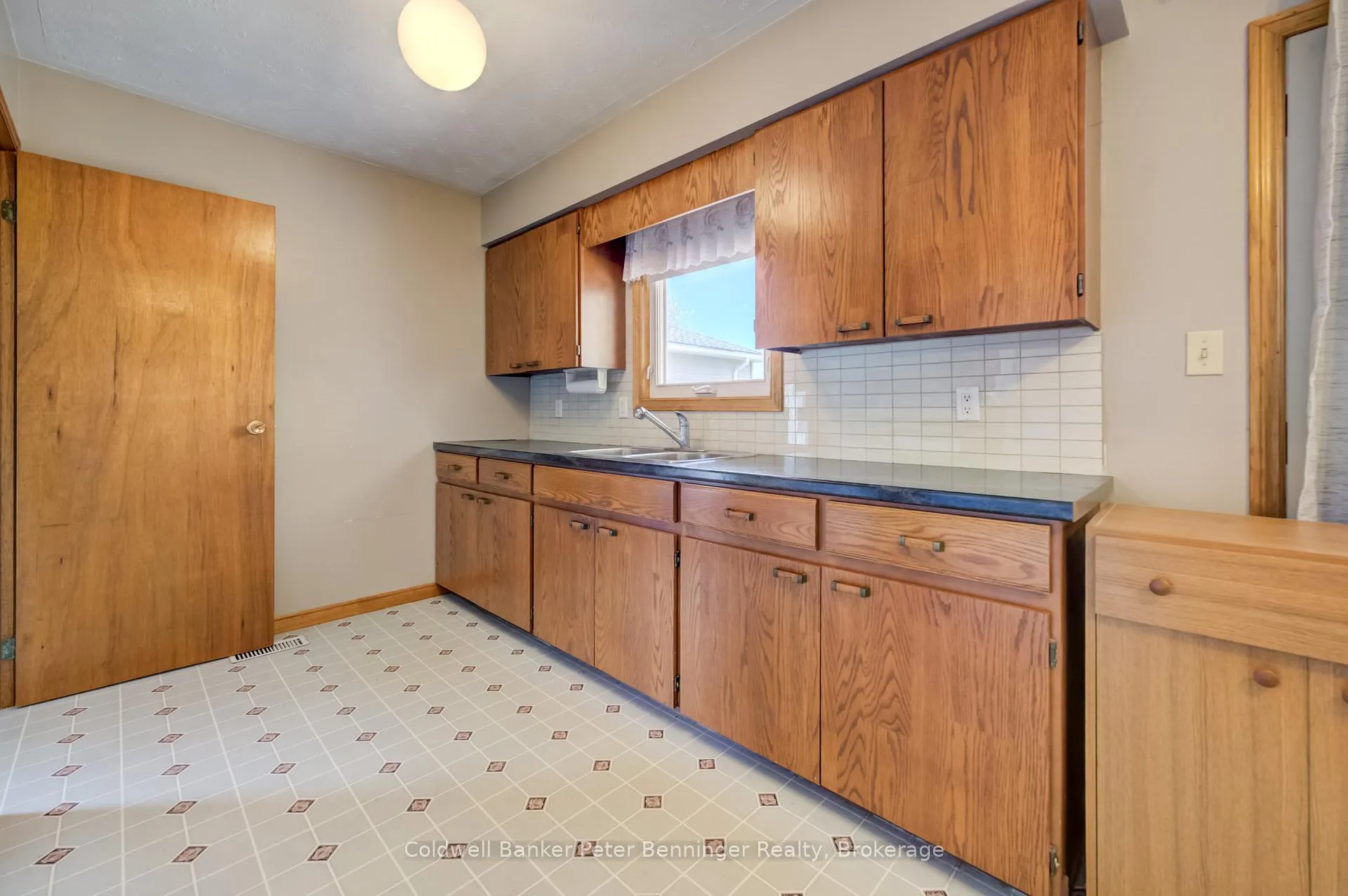 Photo 12 of 106 Orange Street, Brockton — HOMEH