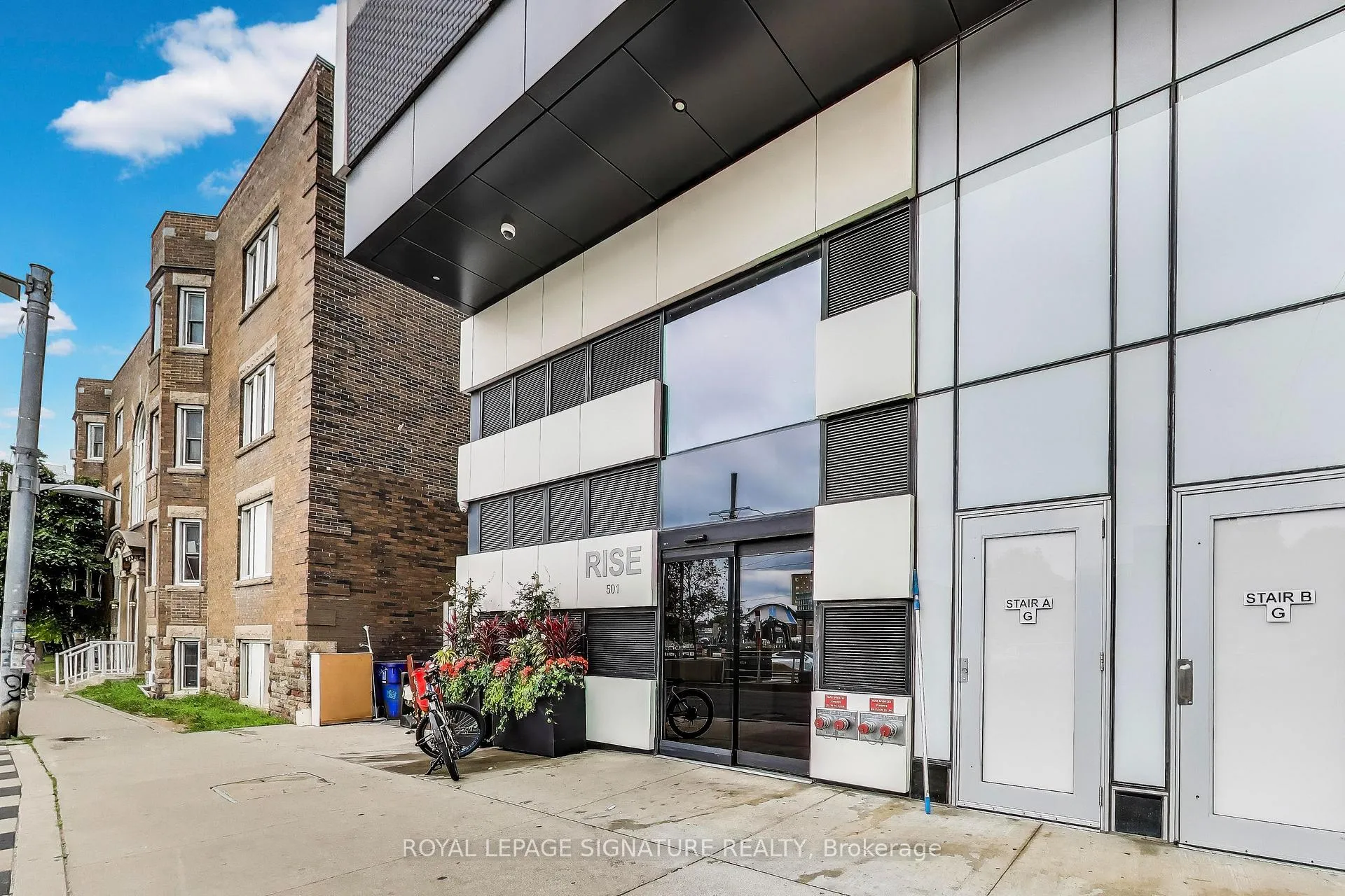 Photo 2 of Unit 501, 501 St Clair Avenue W, Toronto, Casa Loma — HOMEH