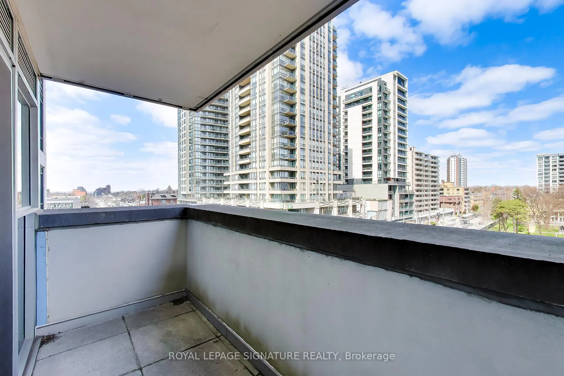 Photo 19 of Unit 501, 501 St Clair Avenue W, Toronto, Casa Loma — HOMEH