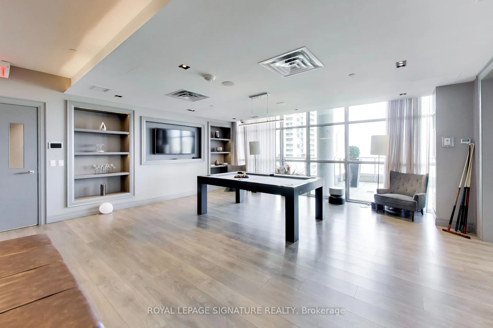 Photo 24 of Unit 501, 501 St Clair Avenue W, Toronto, Casa Loma — HOMEH
