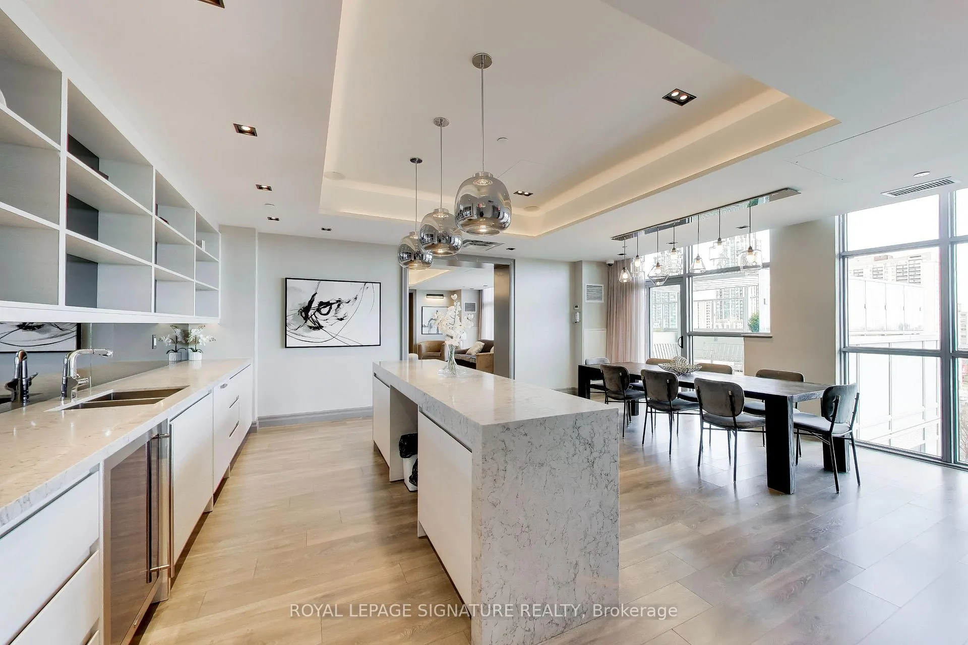 Photo 33 of Unit 501, 501 St Clair Avenue W, Toronto, Casa Loma — HOMEH