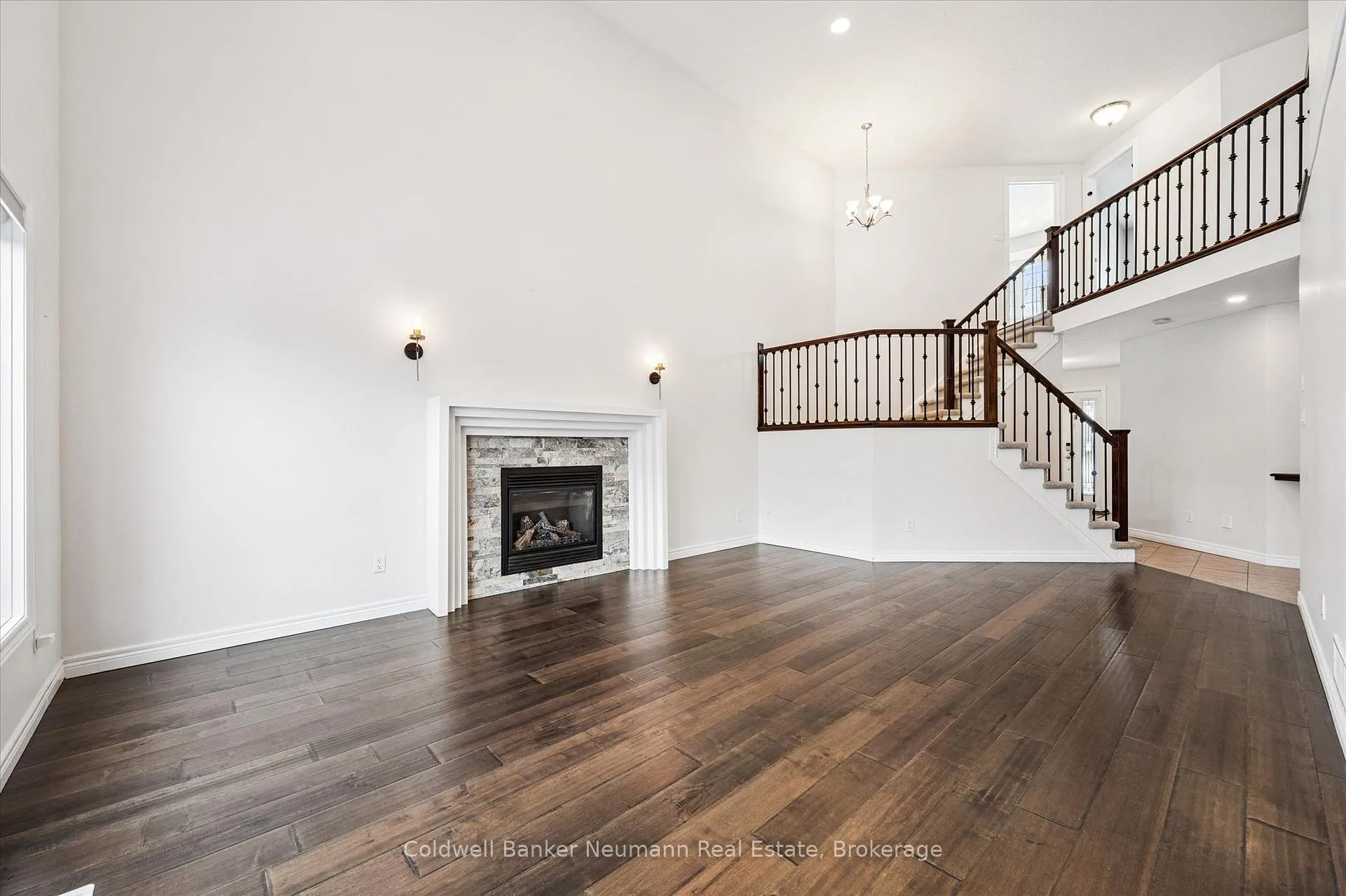 Photo 7 of 176 Colonial Drive, Guelph, Pineridge/Westminster Woods — HOMEH