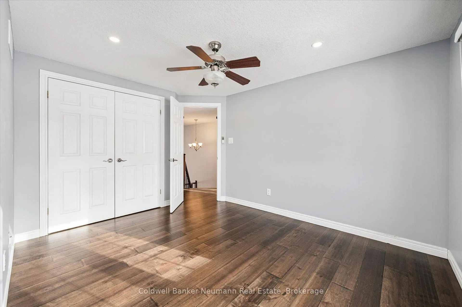 Photo 22 of 176 Colonial Drive, Guelph, Pineridge/Westminster Woods — HOMEH