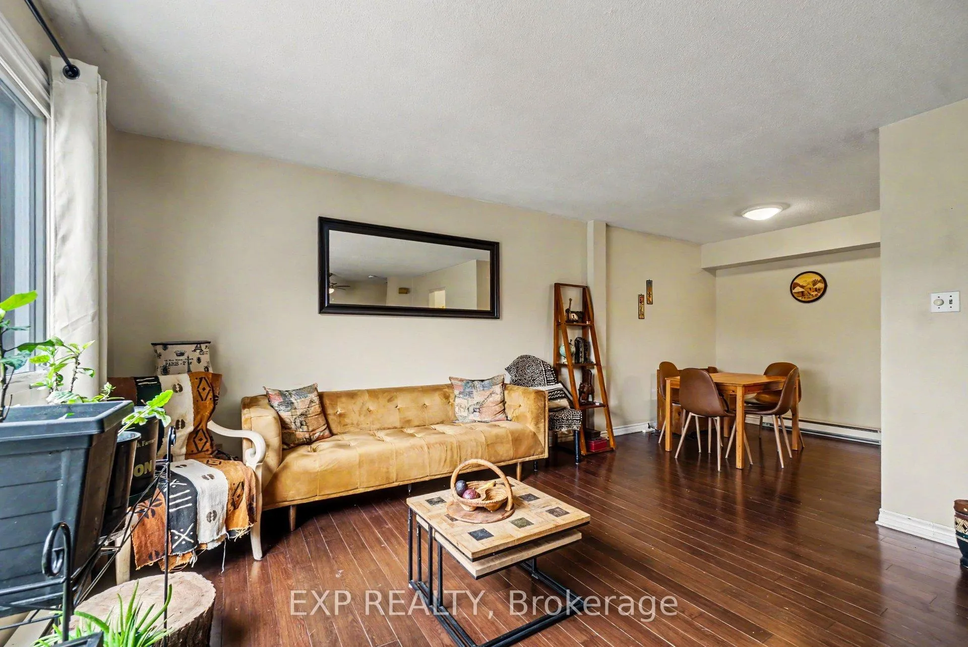 Photo 10 of 7A Banner Road, Ottawa, Sheahan Estates/Trend Village — HOMEH