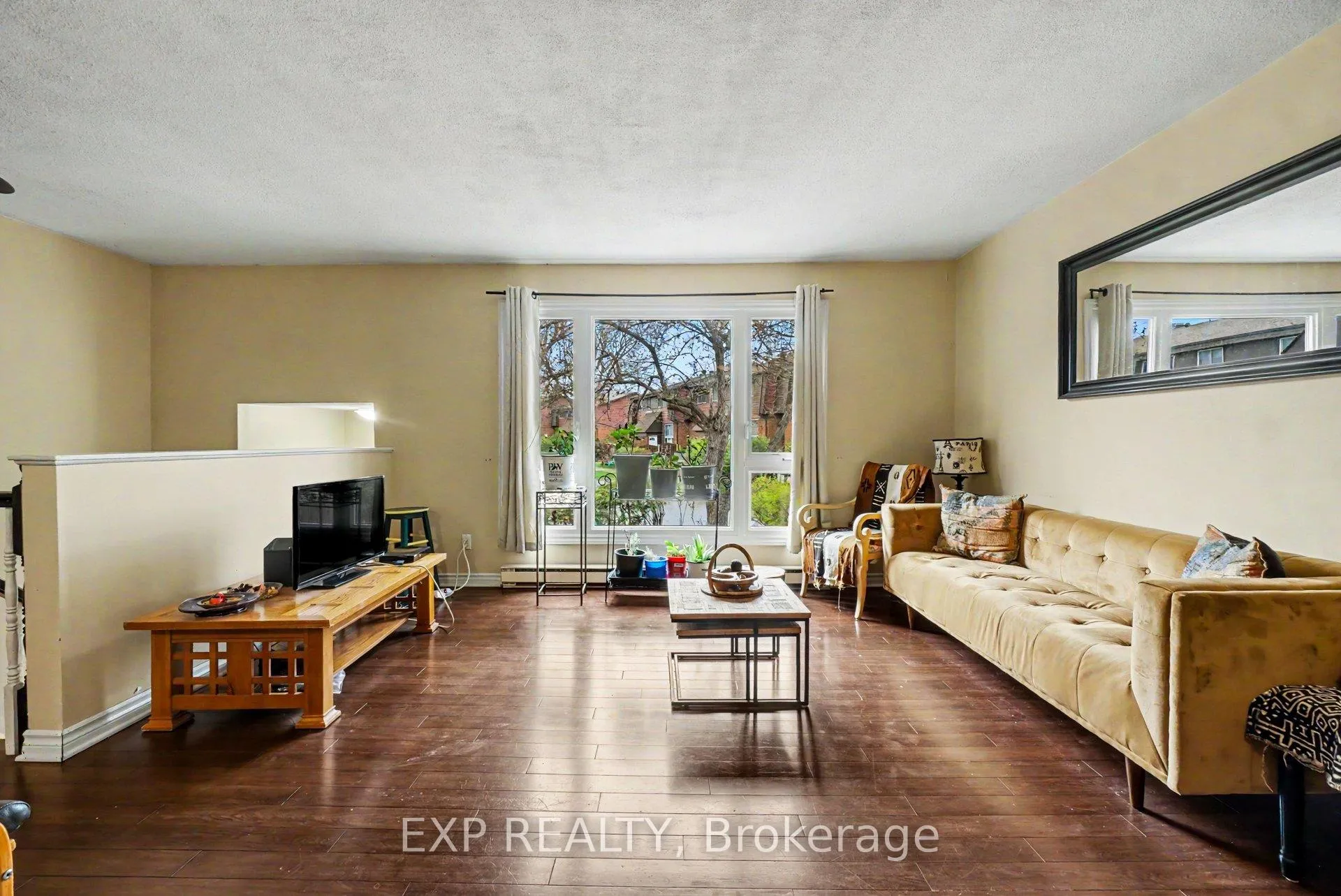 Photo 12 of 7A Banner Road, Ottawa, Sheahan Estates/Trend Village — HOMEH
