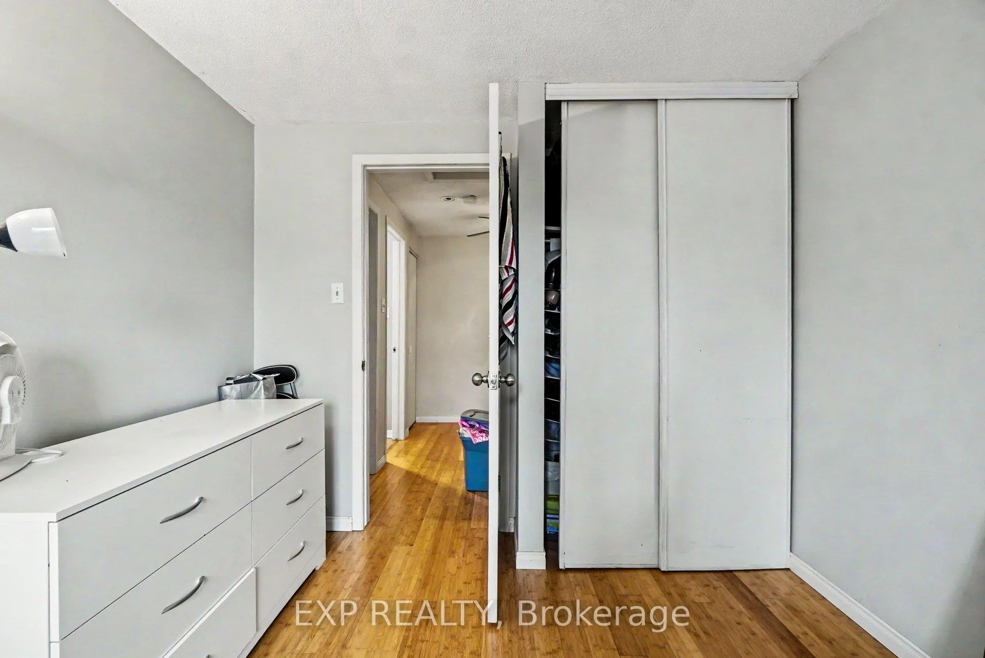 Photo 18 of 7A Banner Road, Ottawa, Sheahan Estates/Trend Village — HOMEH