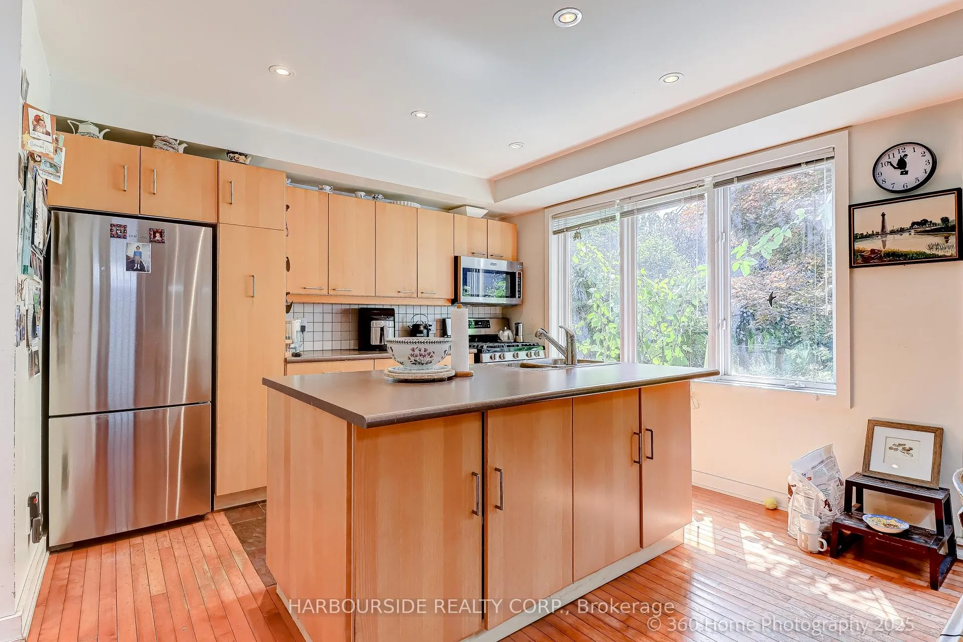 Photo 5 of 591 Broadway Avenue, Toronto, Leaside — HOMEH