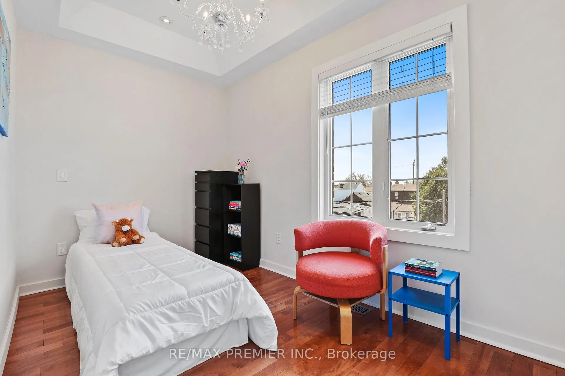 Photo 17 of 196 Blackthorn Avenue, Toronto, Weston-Pellam Park — HOMEH