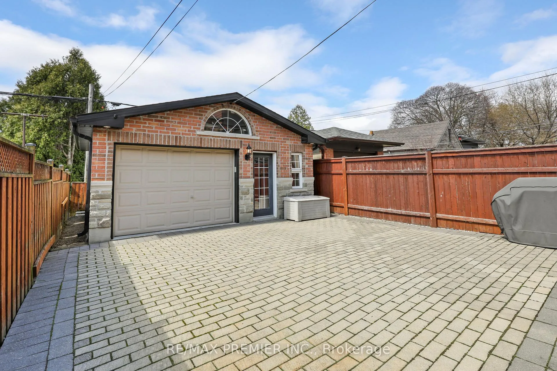 Photo 28 of 196 Blackthorn Avenue, Toronto, Weston-Pellam Park — HOMEH
