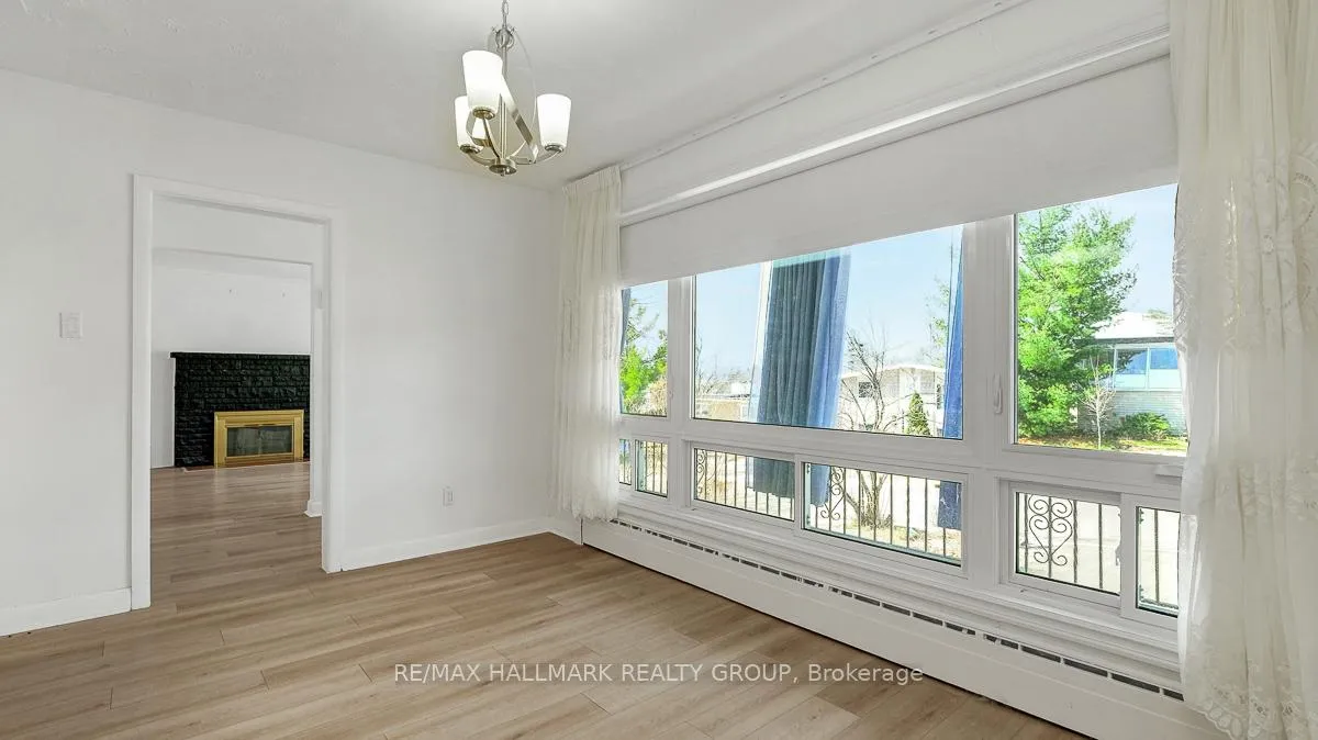 Photo 7 of Unit 2, 264 Michel Circle, Ottawa, Vanier — HOMEH