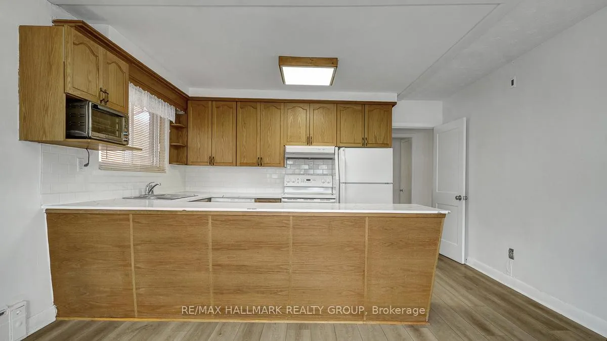 Photo 11 of Unit 2, 264 Michel Circle, Ottawa, Vanier — HOMEH
