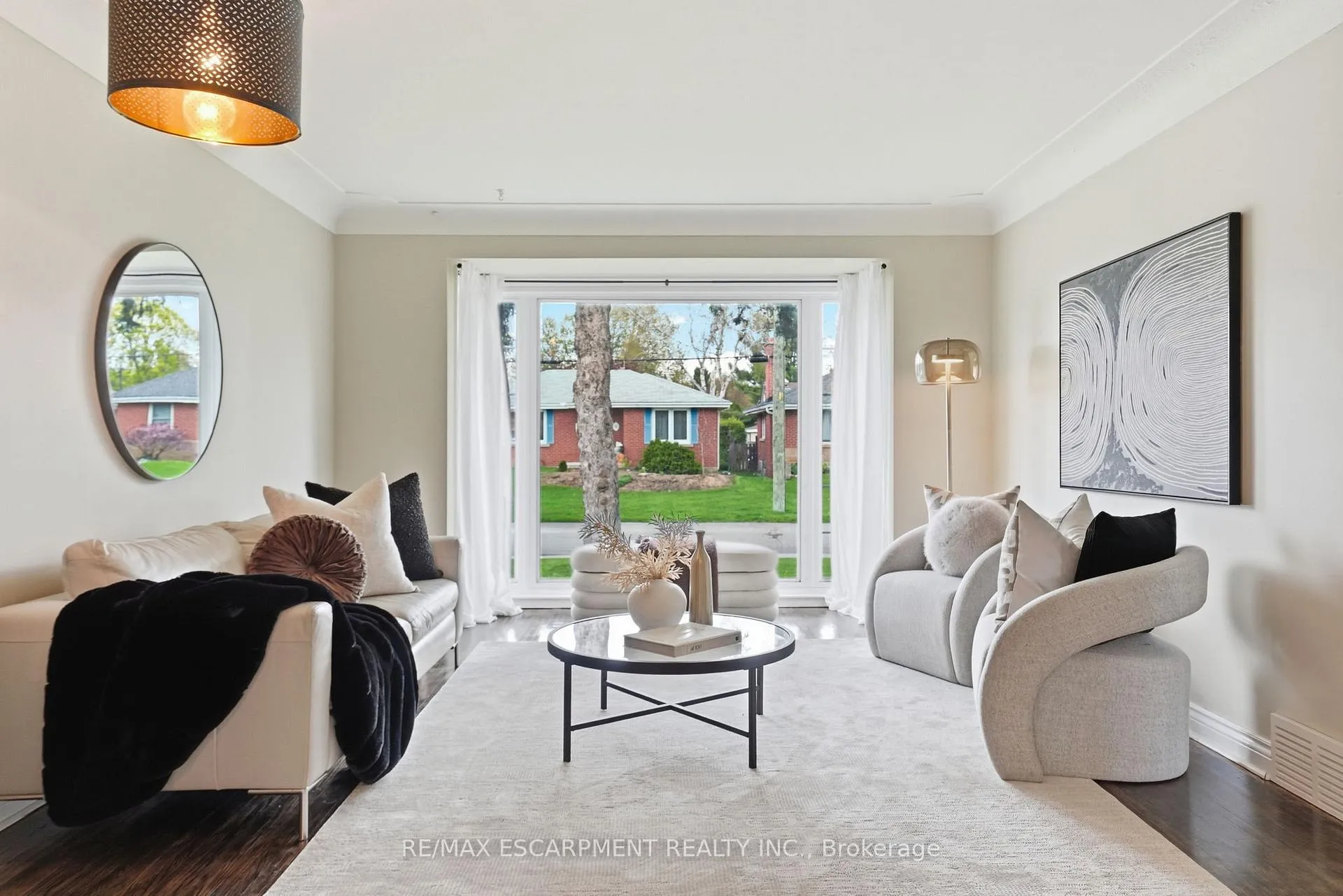 Photo 15 of 23 Mcmaster Avenue S, Hamilton, Dundas — HOMEH