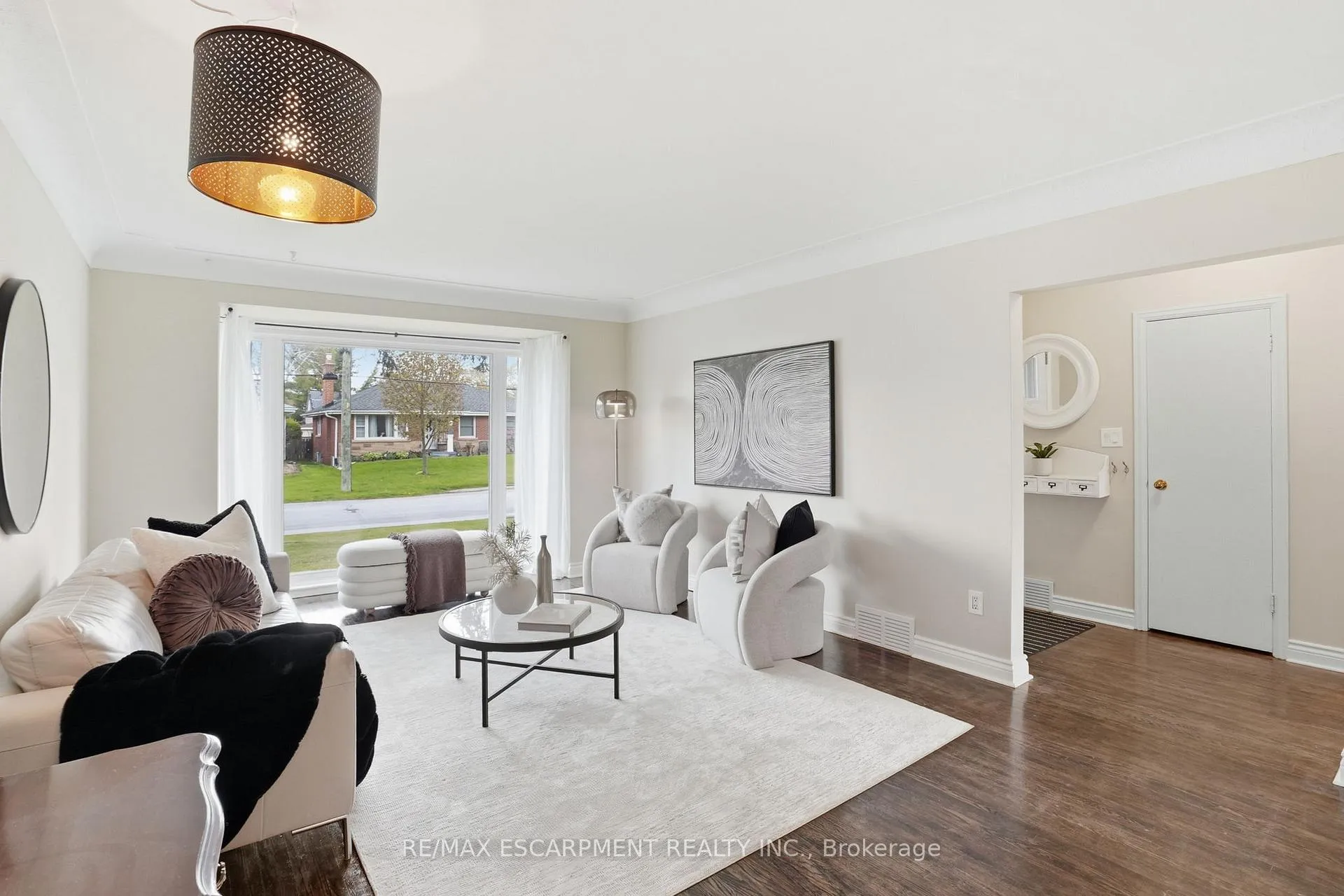 Photo 16 of 23 Mcmaster Avenue S, Hamilton, Dundas — HOMEH