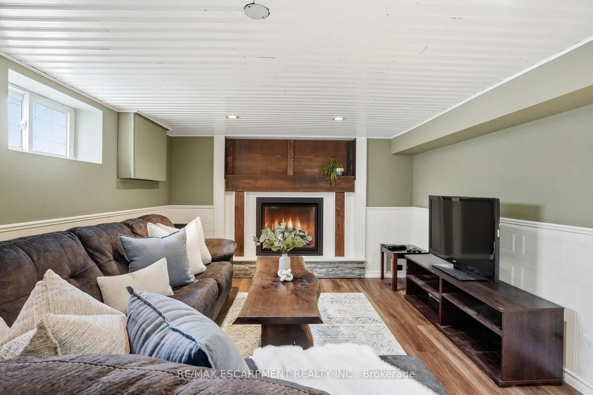 Photo 33 of 23 Mcmaster Avenue S, Hamilton, Dundas — HOMEH