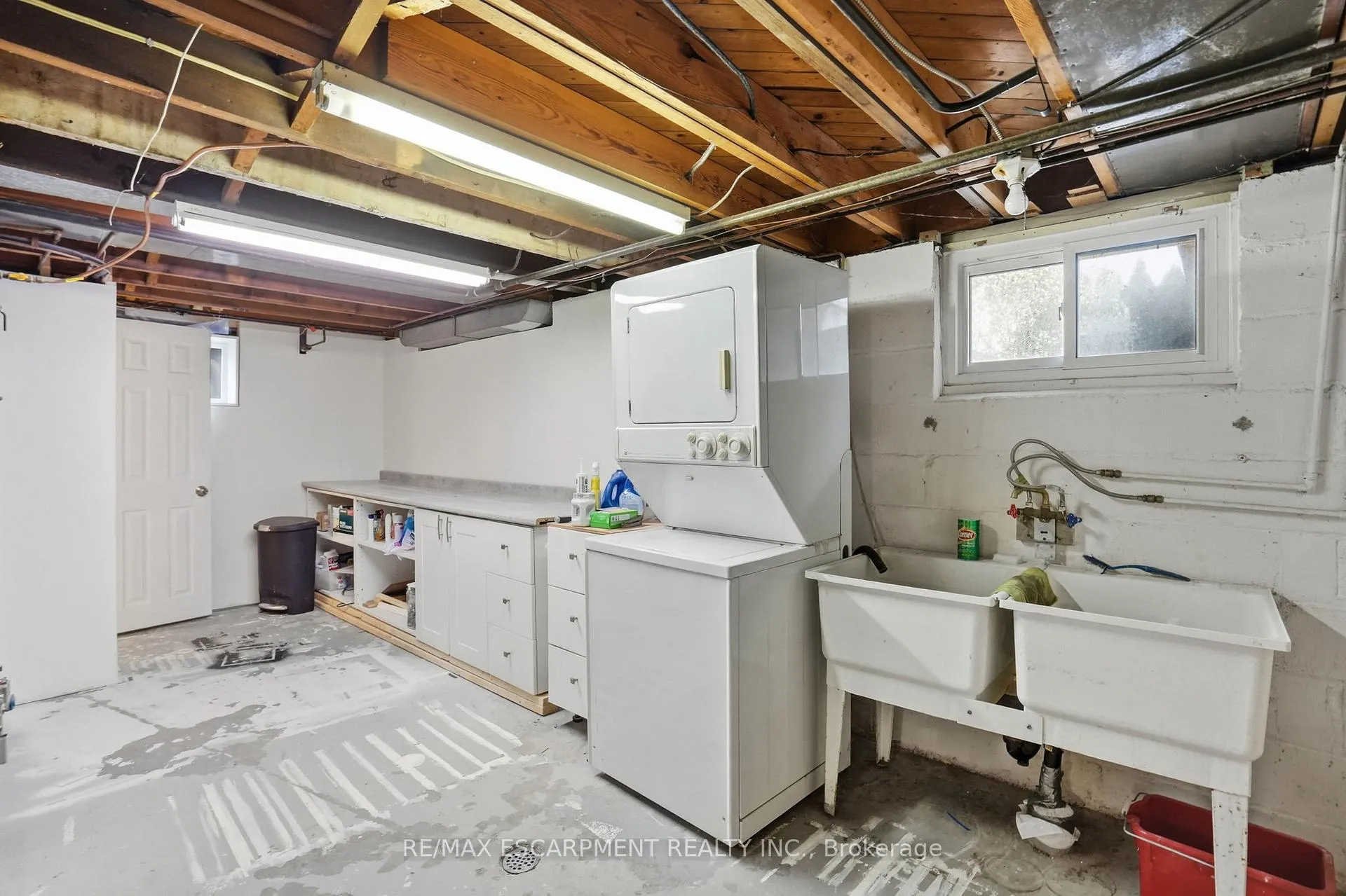 Photo 40 of 23 Mcmaster Avenue S, Hamilton, Dundas — HOMEH