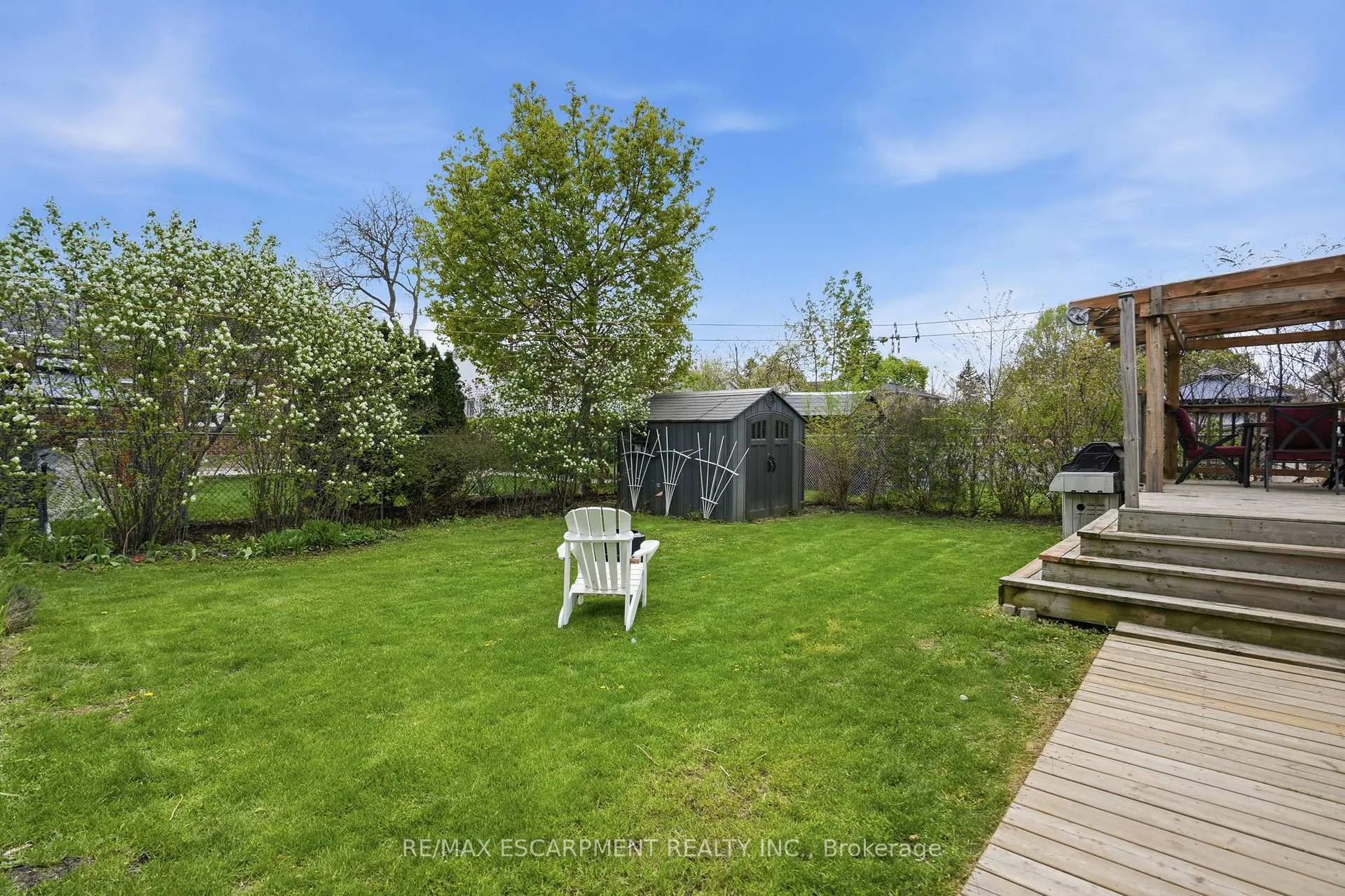 Photo 42 of 23 Mcmaster Avenue S, Hamilton, Dundas — HOMEH