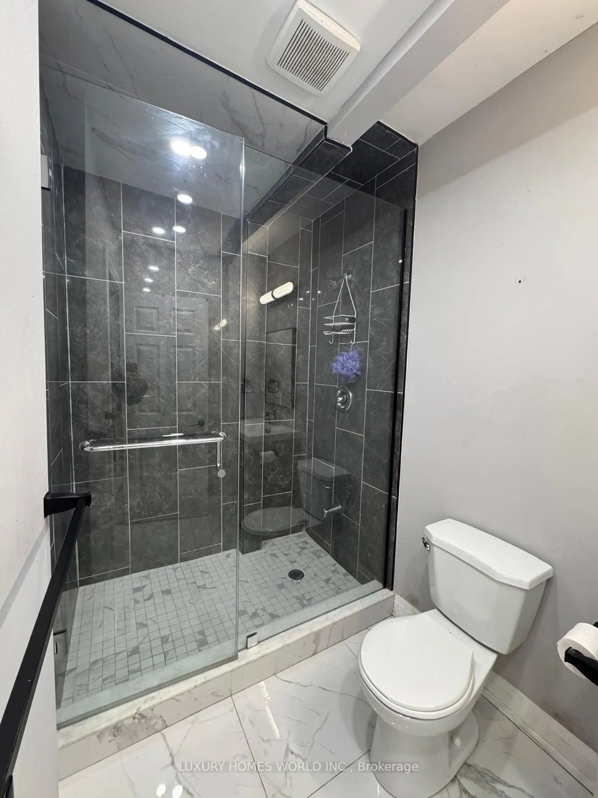 Photo 16 of 1343 Lillian Avenue, Windsor — HOMEH