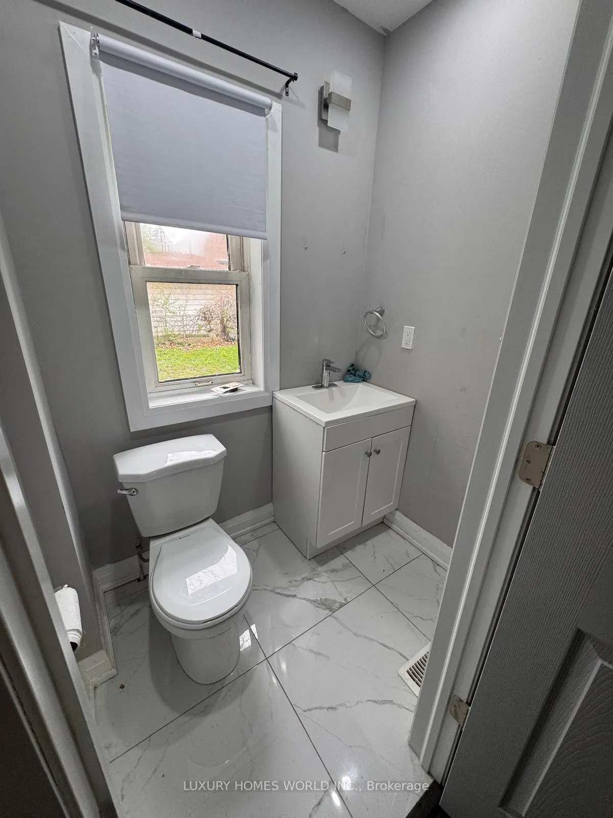 Photo 17 of 1343 Lillian Avenue, Windsor — HOMEH