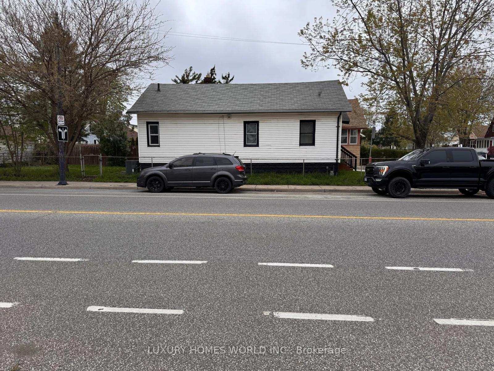 Photo 18 of 1343 Lillian Avenue, Windsor — HOMEH