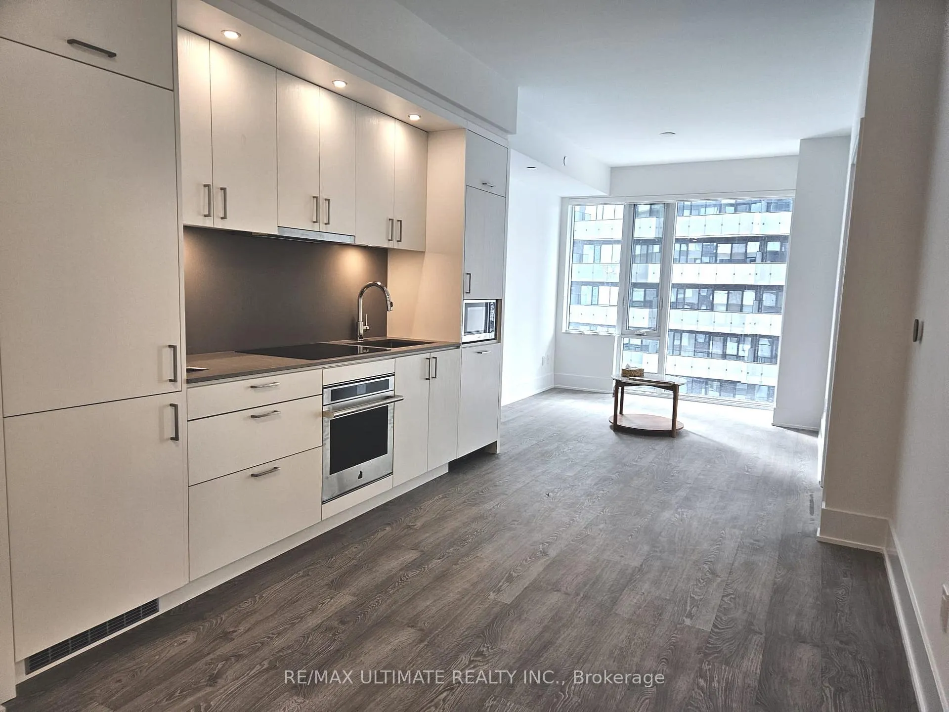 Front of Unit 1303, 470 Front Street W