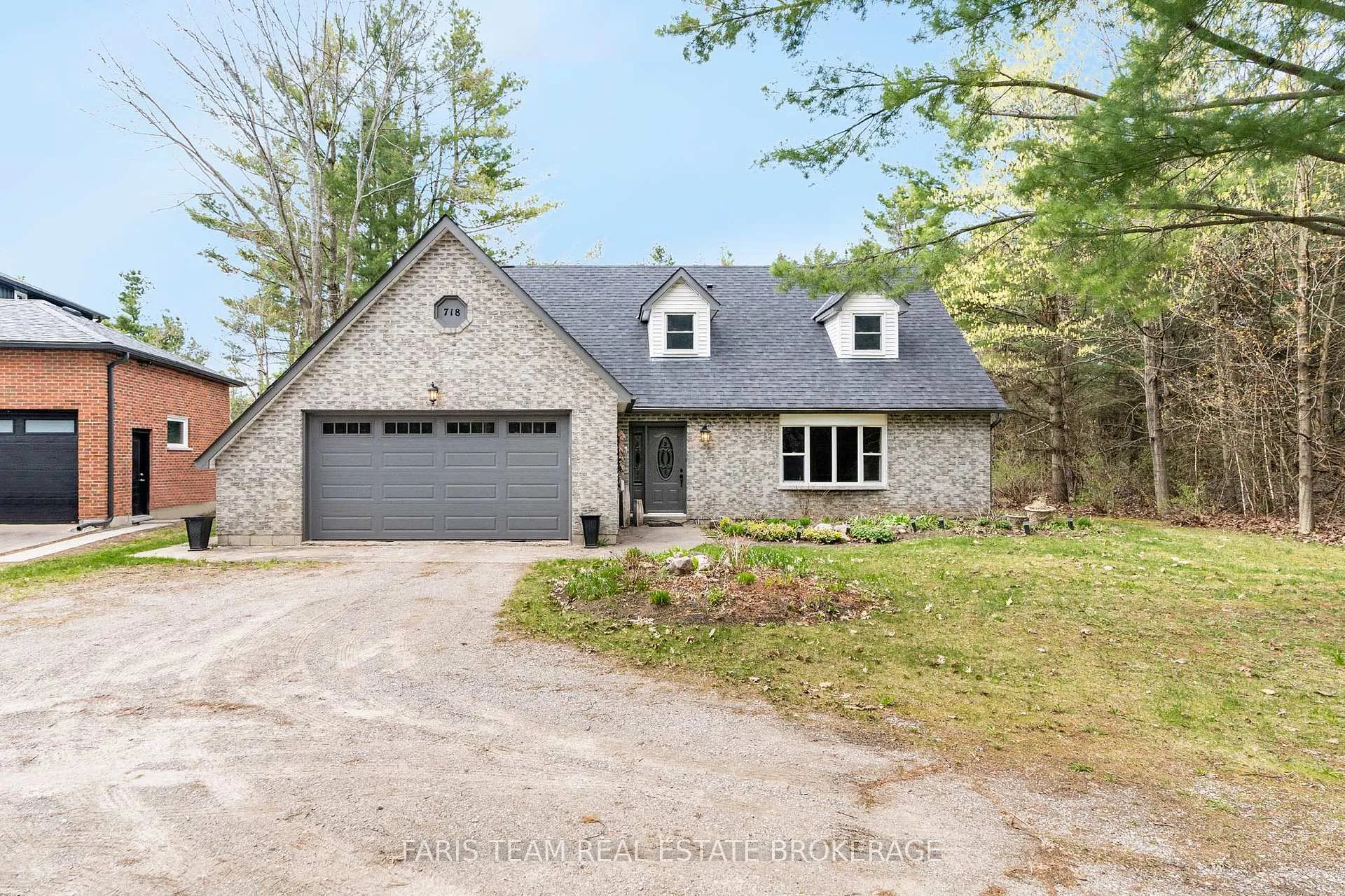 Photo 1 of 718 Henderson Drive, Innisfil, Rural Innisfil — HOMEH