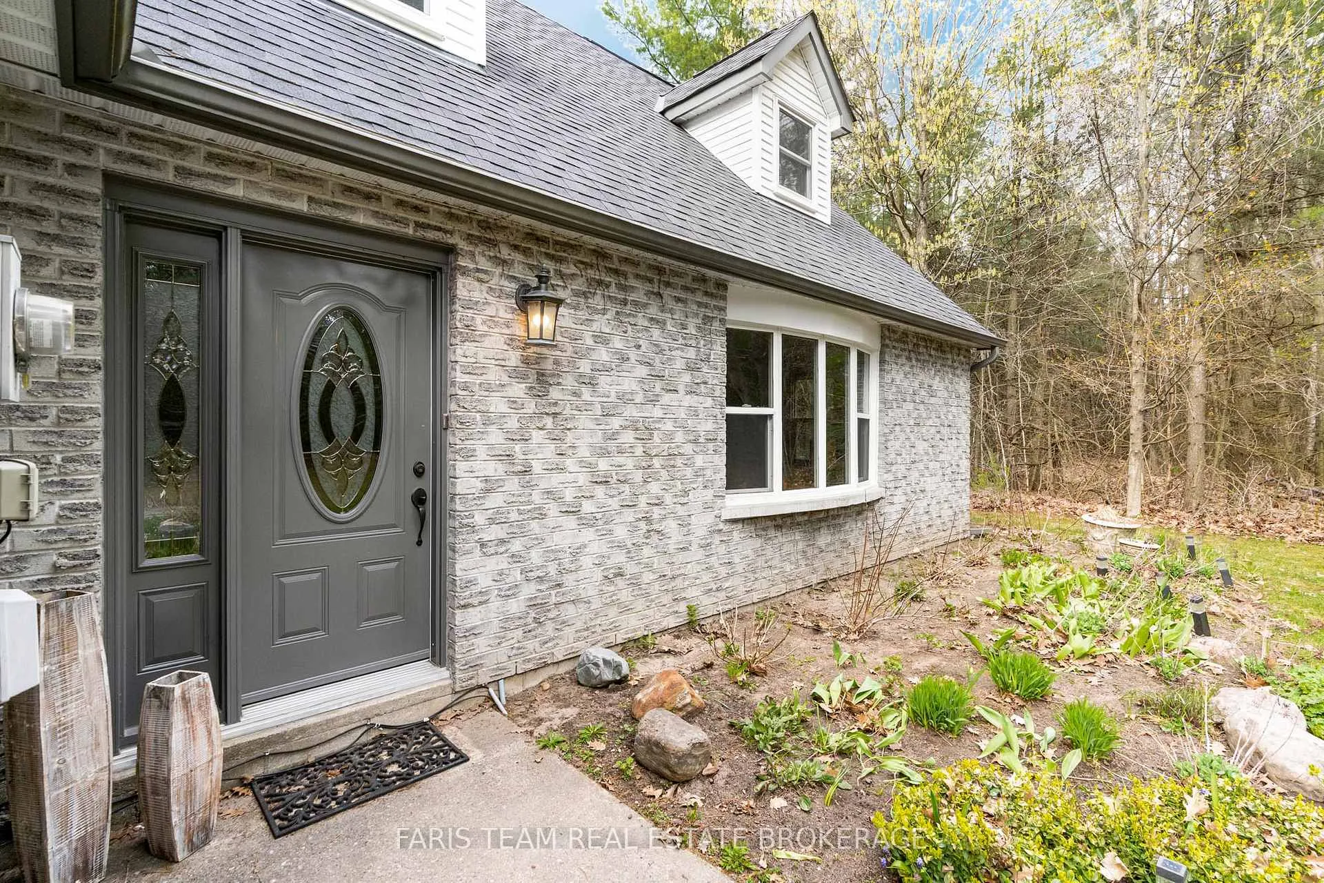 Photo 5 of 718 Henderson Drive, Innisfil, Rural Innisfil — HOMEH