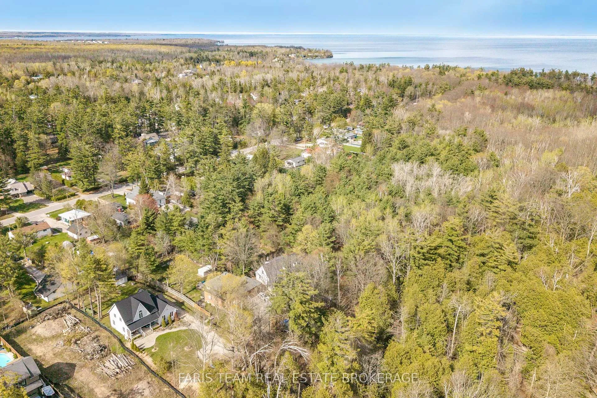 Photo 45 of 718 Henderson Drive, Innisfil, Rural Innisfil — HOMEH